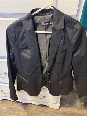 New York & Company Black Women's Tailored Blazer with Notch Lapel